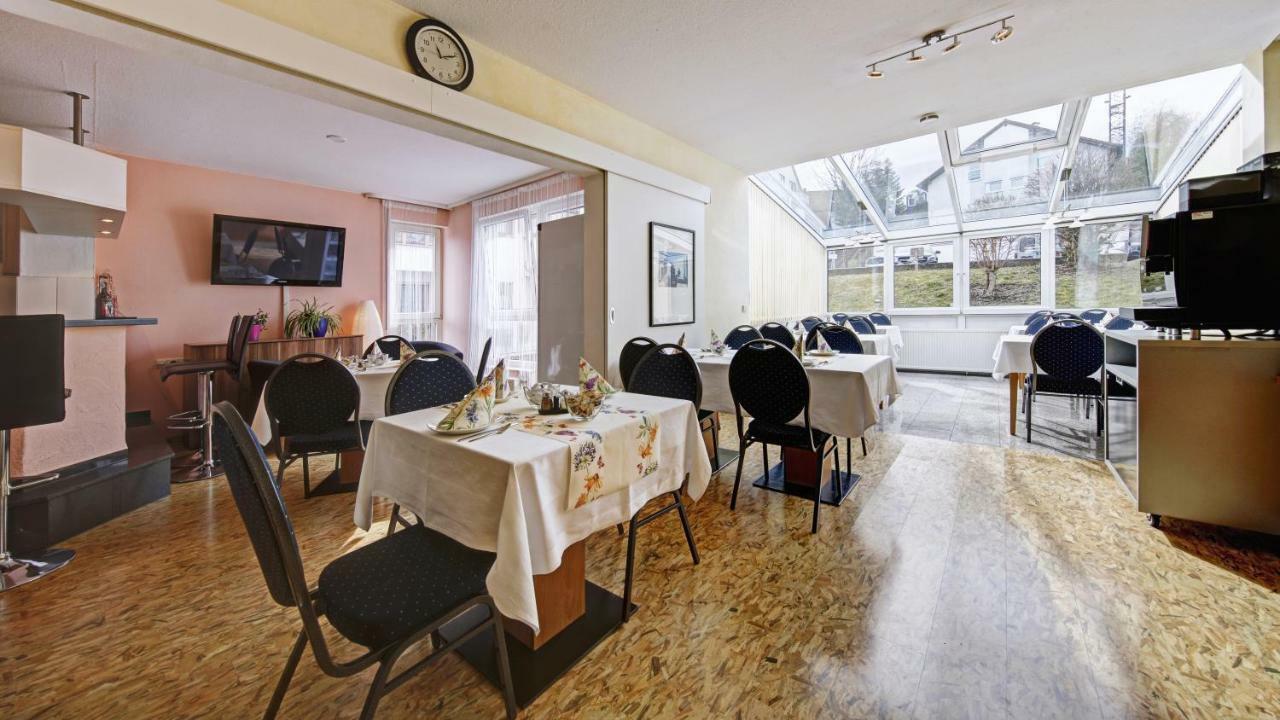 Airport-Hotel Stetten Лайнфелден-Ехтердинген Екстериор снимка